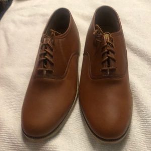 Men’s Bass leather shoes 10 1/2light Brown/tan